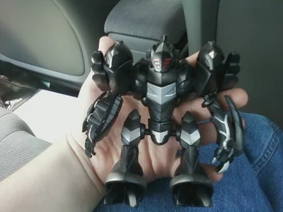 Darkus Razen Titan