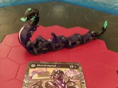 Darkus Montrapod (LE)