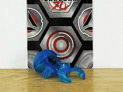 Aquos Clutch