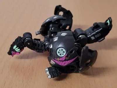Darkus Serpillious Ultra (EV)