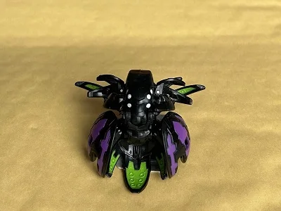 Darkus Krakelios Ultra