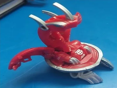 Pyrus Meta Dragonoid (Plastic)