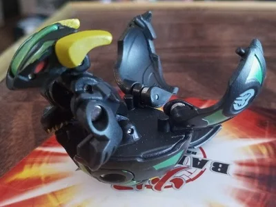 Darkus Helix Dragonoid