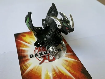 Darkus Lumino Dragonoid (Metalix)