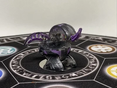 Darkus Dragonoid (Translucent B1)